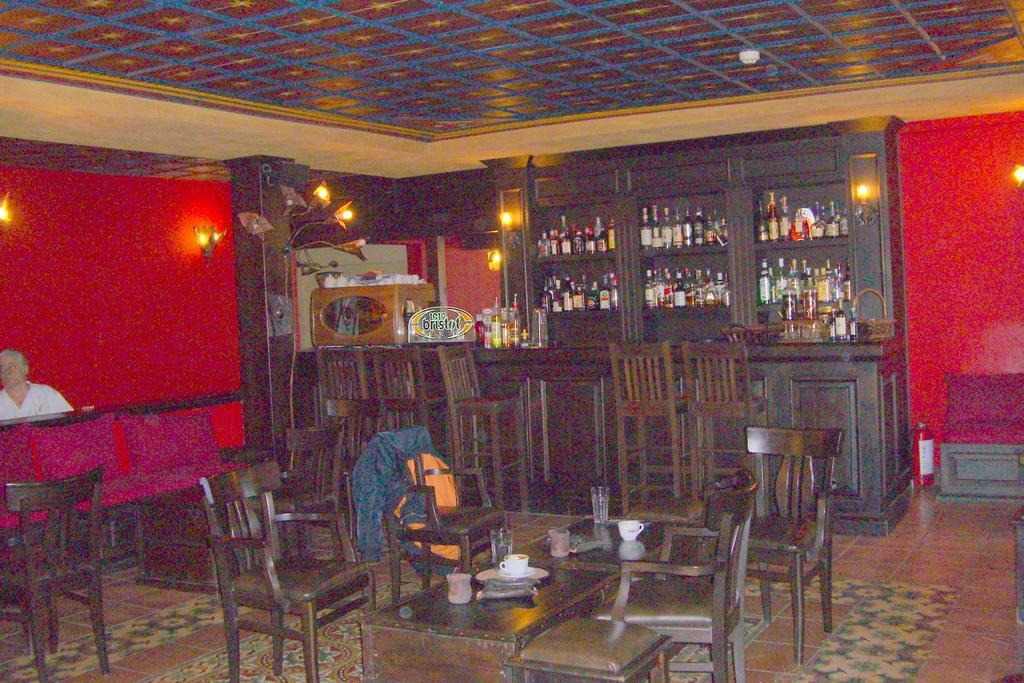 Astrovolia Hotel Kalampáka Buitenkant foto
