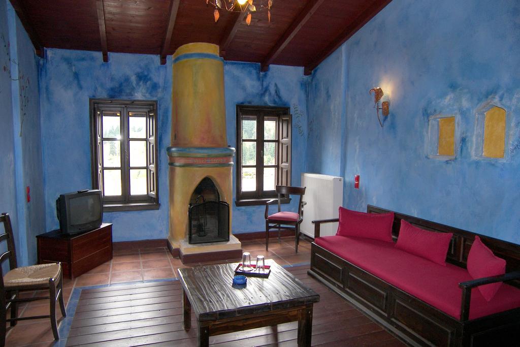Astrovolia Hotel Kalampáka Kamer foto